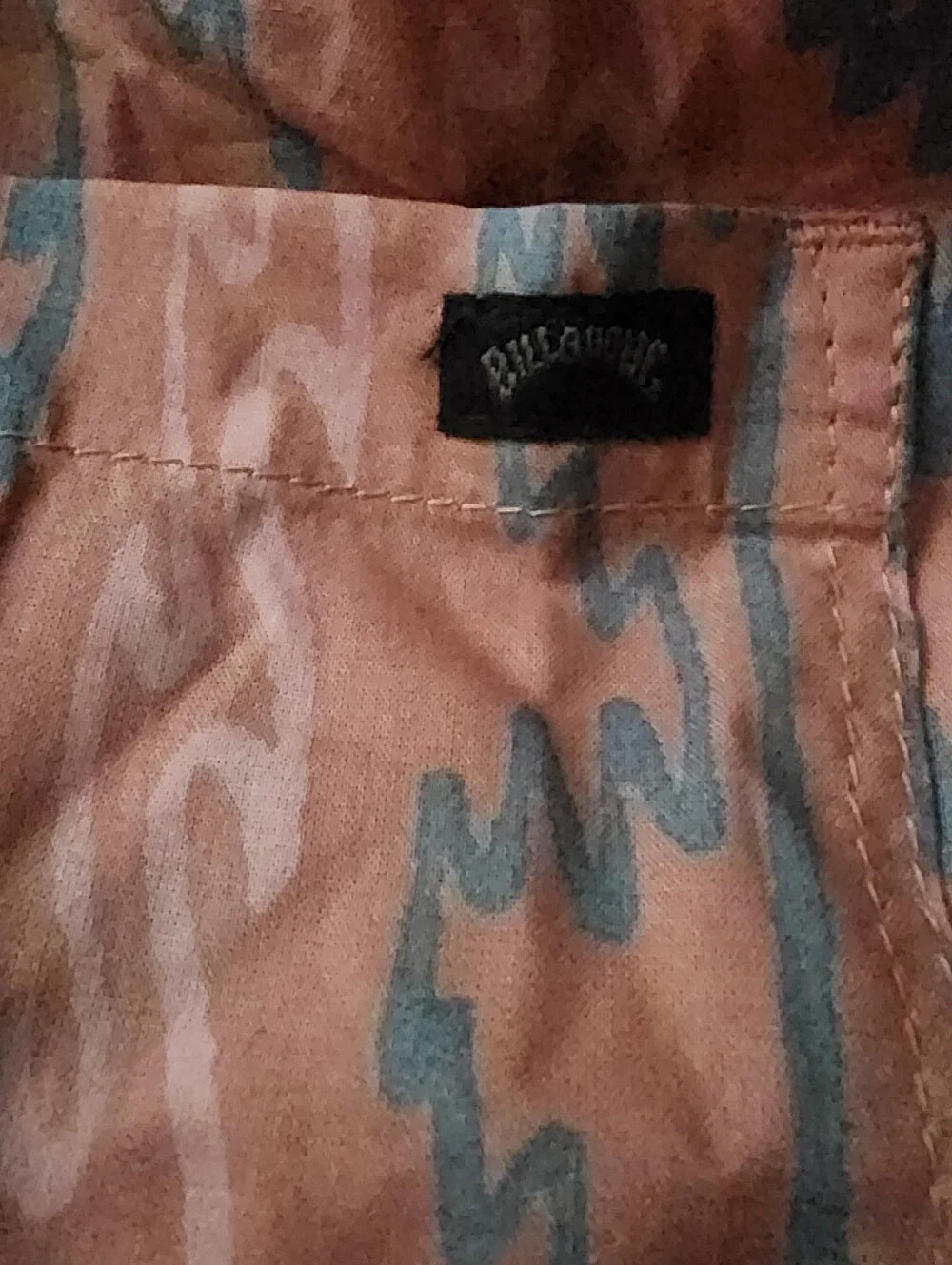 Billabong Boys Large Short-Sleeve Button-Up Shirt Dusty Rose NWT